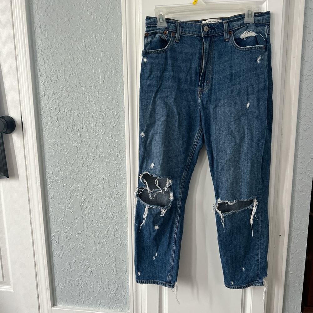 Women’s Abercrombie & Fitch. The Mom High Rise.